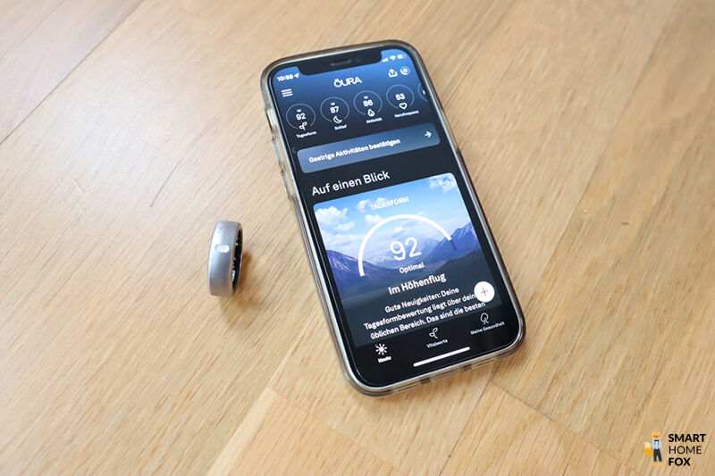 Man sieht die geöffnete Oura App mit einer Übersicht der verschiedenen Daten, die aufgezeichnet wurden.